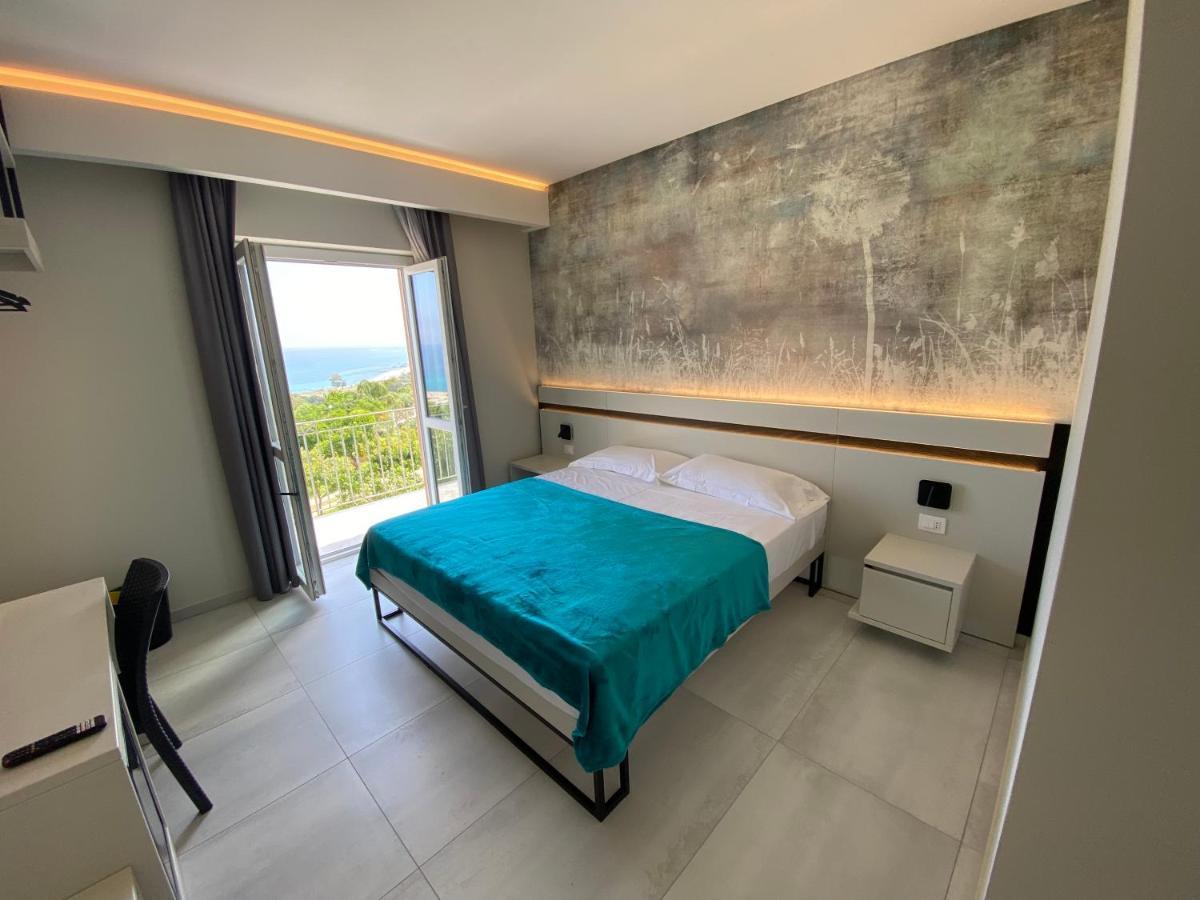 Aether Suites Tropea - Free Private Parking Buitenkant foto