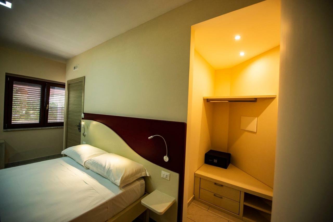 Aether Suites Tropea - Free Private Parking Buitenkant foto